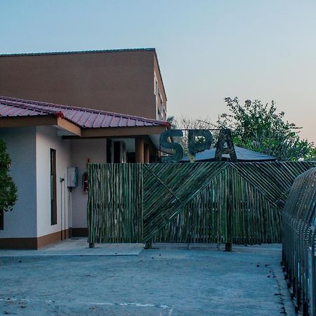 מאון Dolar Lodges & Tours מראה חיצוני תמונה