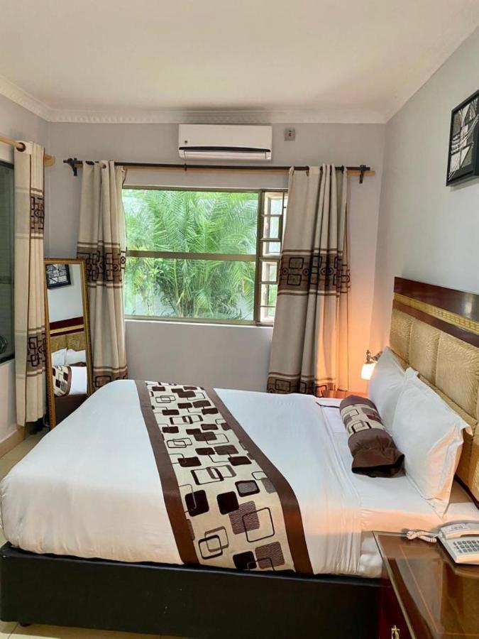 מאון Dolar Lodges & Tours מראה חיצוני תמונה